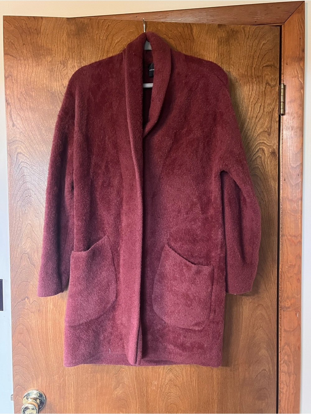 Buckle Women's Burgundy Open-Front Pocket Cardigan
